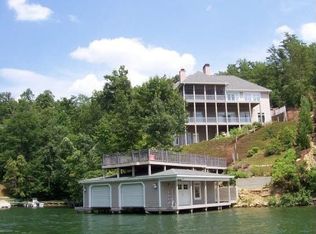204 Pier Point Dr, Lake Lure, NC 28746