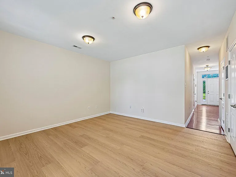 23004 Meadow Mist Rd — Photo 8