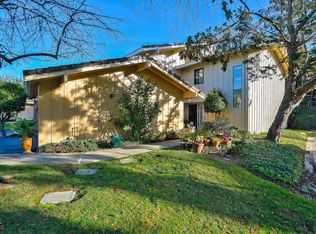 26 Trillium Ln, San Carlos, CA 94070