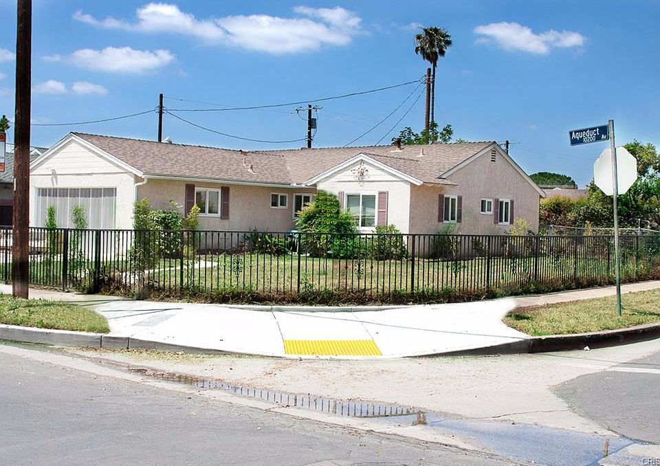 1st image of 10223 Aqueduct Ave
