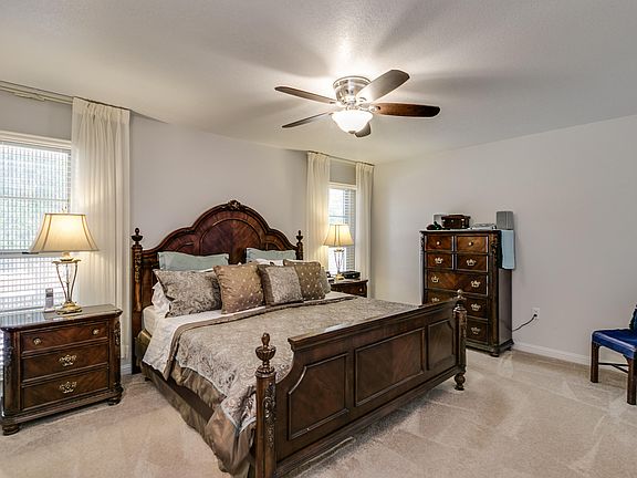 5th image of 12626 W Gable Hill Dr