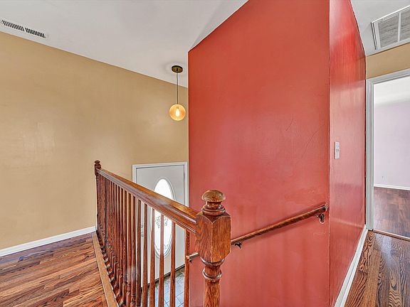 3rd image of 2360 Iron Ridge Rd