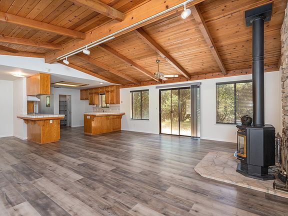 5th image of 37867 Charnal Cir
