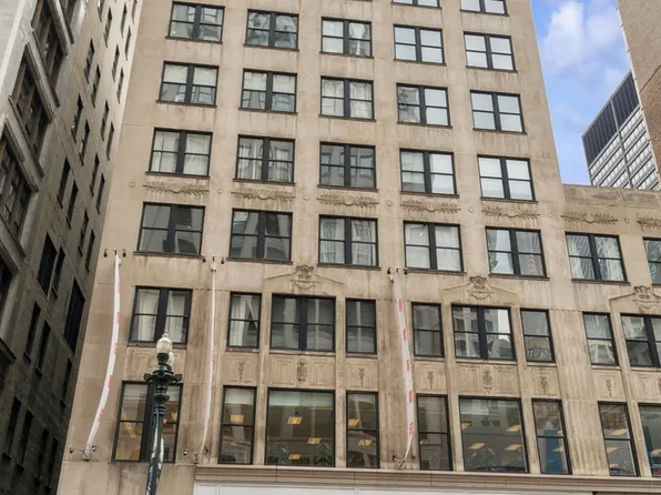 20 N State St APT 914, Chicago, IL 60602