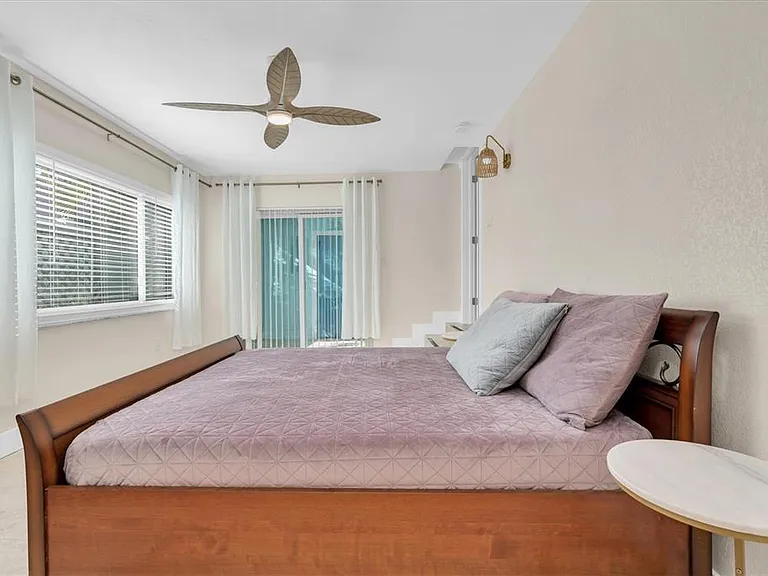 518 77th Ave — Photo 21