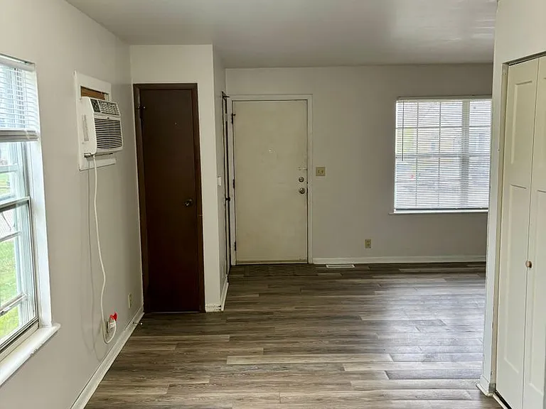 65 Sunset Dr — Photo 9