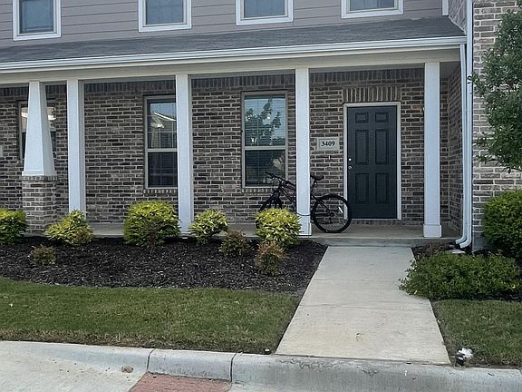 2nd image of 3409 Cricket Dr