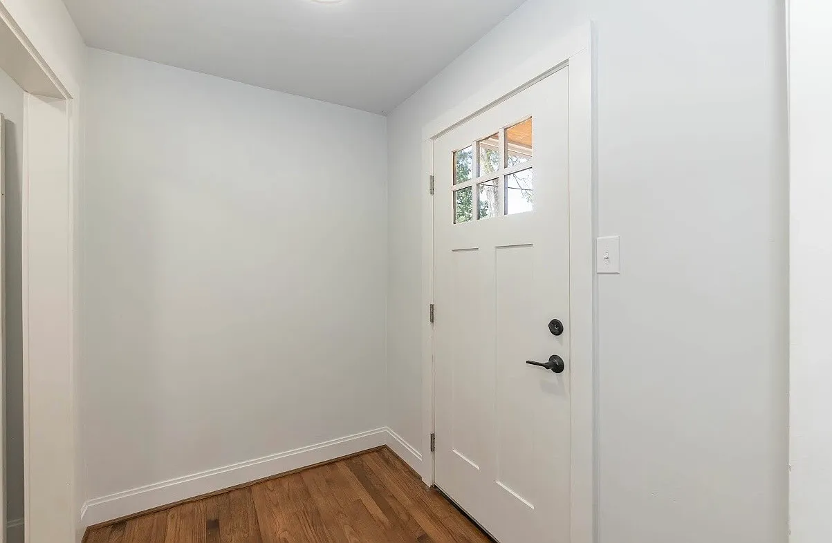 3 bed, 1336 sqft, $1,850 — Photo 2