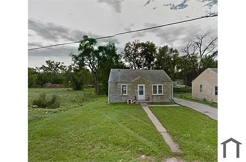 4031 Redman Cir Photo 1