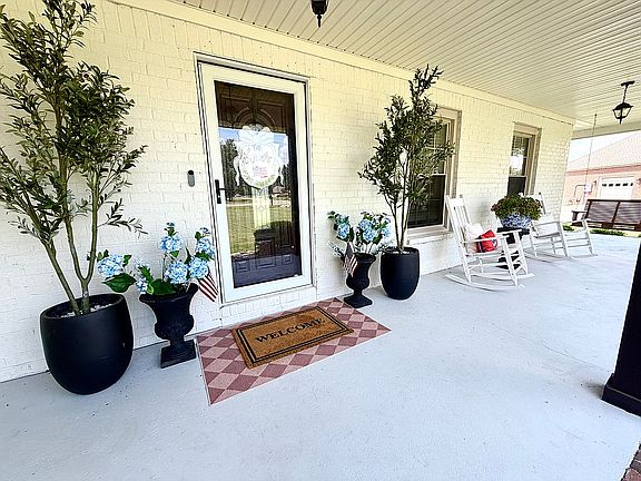 2nd image of 364 Anderson Dr