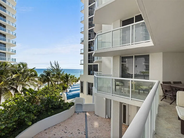 18671 Collins Ave #404 — Photo 39