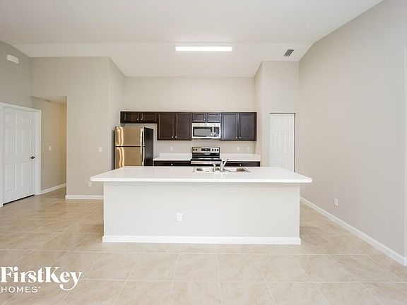 5th image of 1722 SW Hilola Ln