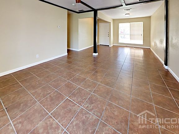 4th image of 7603 Meadow Green St