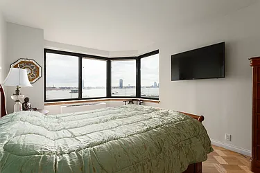 Rented by Oxford Property Group