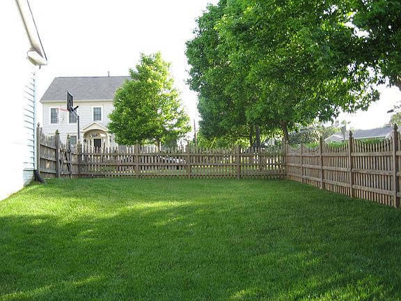 SIDE YARD
