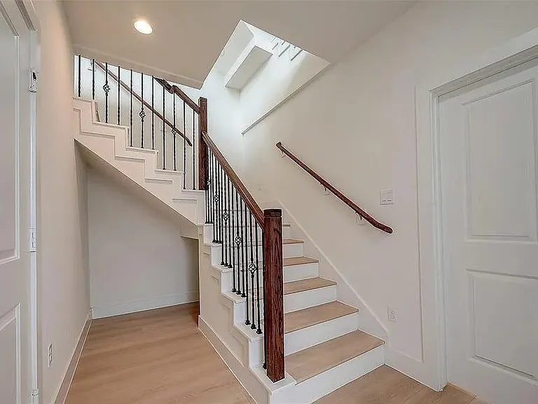 1511 Alamo St — Photo 2