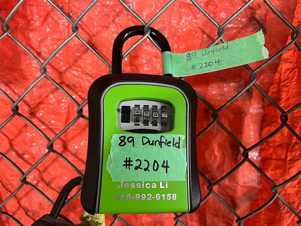2nd image of 89 Dunfield Ave #2204