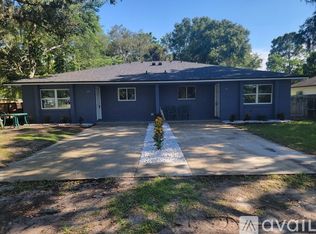 111 W 5th St, Oviedo, FL 32766