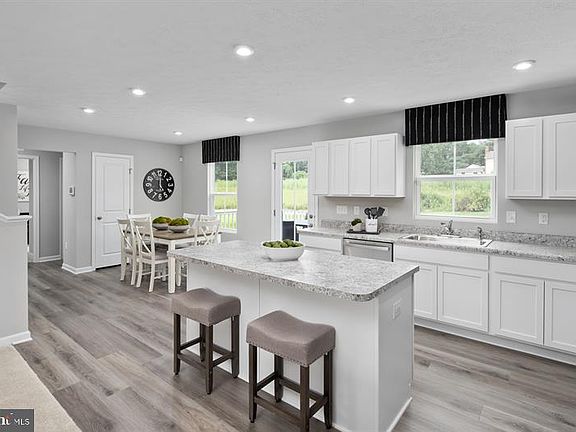 3rd image of 28019 Starfish Ct