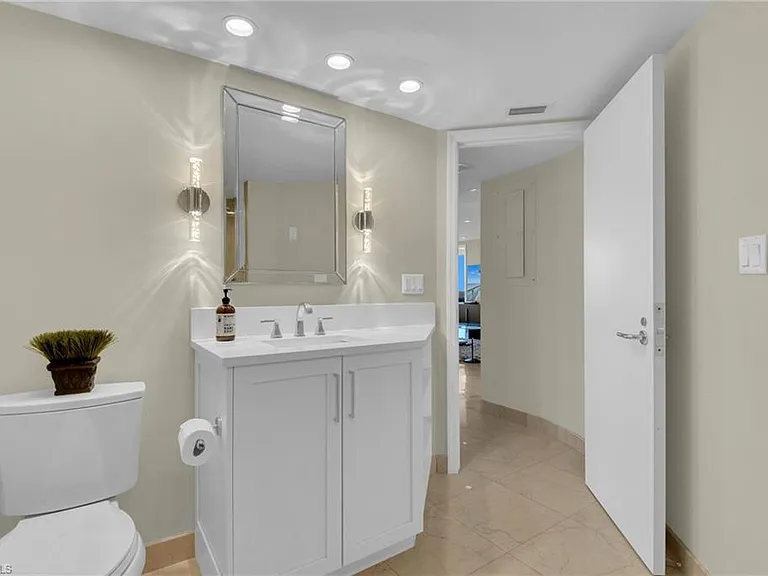4751 Gulf Shore Blvd N #3 — Photo 16