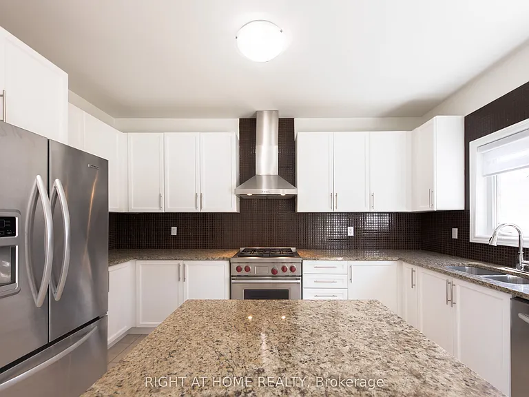 11 Amstel Ave — Photo 12