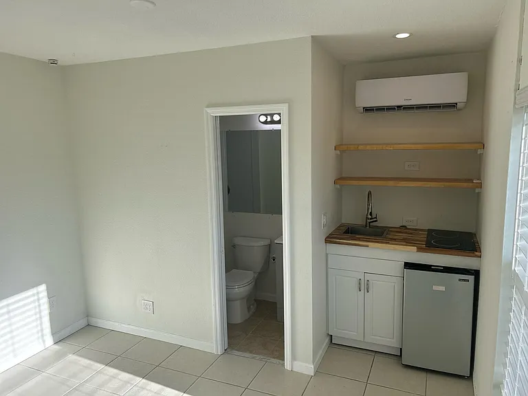 Kitchenette