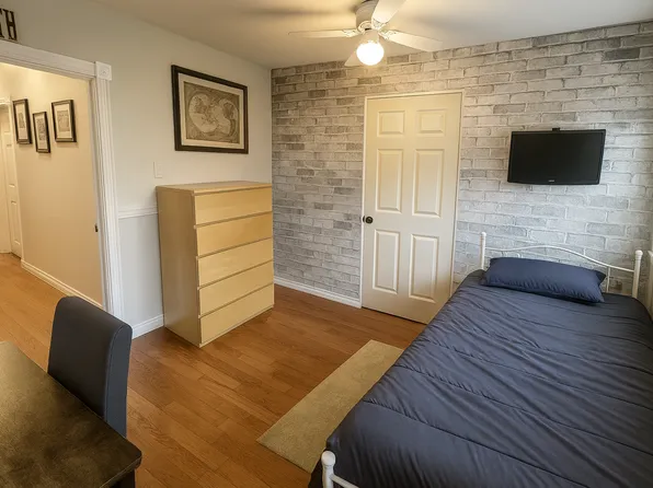 (undisclosed Address), Toronto, ON M6N 3H1