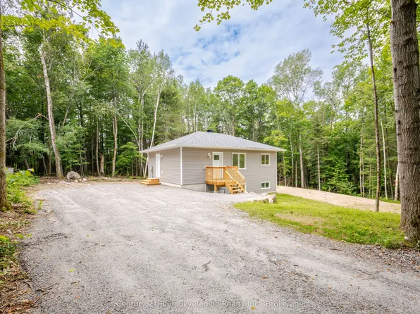 205 Greenwood Dr, Bonfield, ON P0H 1E0