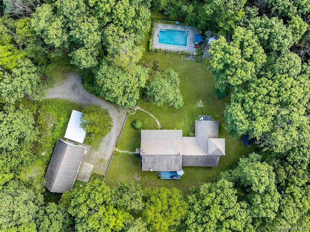 70-74 Hilltop Rd — Photo 2