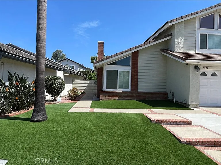 2085 Arbor Cir — Photo 2