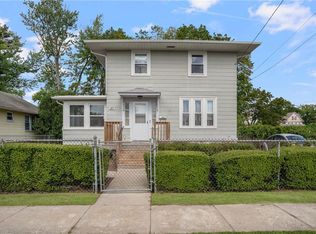 265 Adams St, Warwick, RI 02888