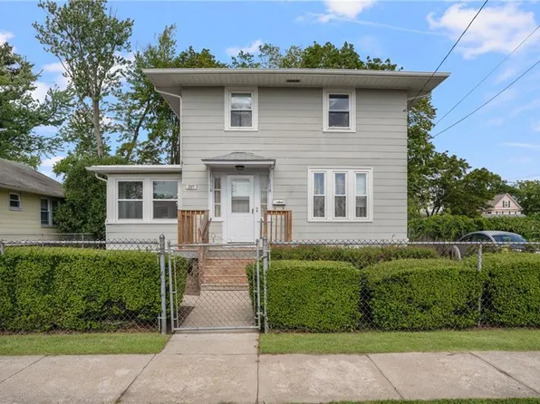 265 Adams St, Warwick, RI 02888
