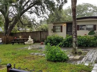 31830 Lakeview Dr, Eustis, FL 32736