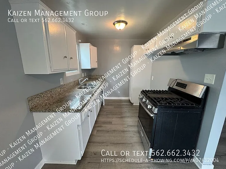 1862 Pine Ave #1 — Photo 6