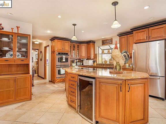 2nd image of 444 Christina Ct