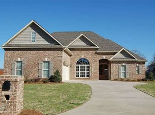 504 Childers Dr, Warner Robins, GA 31088