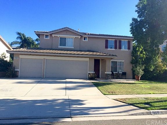 3rd image of 1558 Carleton Ct