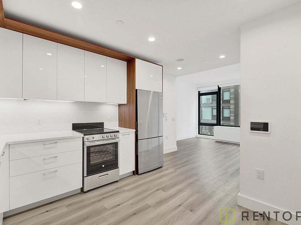 1st image of 224 E 135th St #1708N