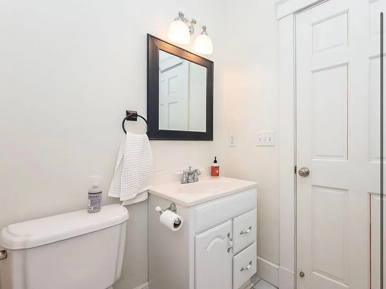 301 Richards Ave — Photo 14