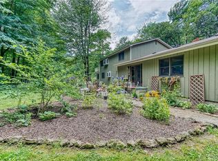 6965 Stoney Lonesome Rd, Williamson, NY 14589