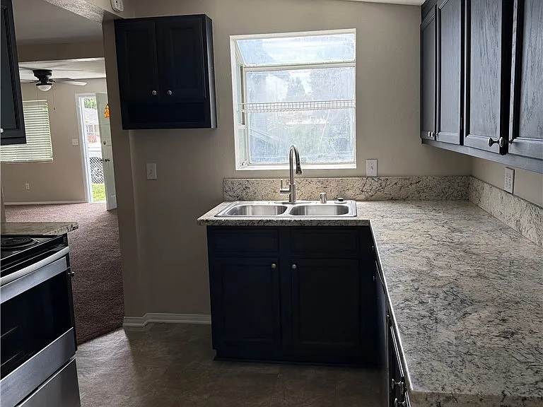 529 E Central Ave — Photo 8