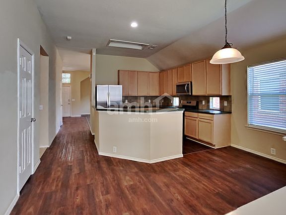 5th image of 3143 Travis Creek Way