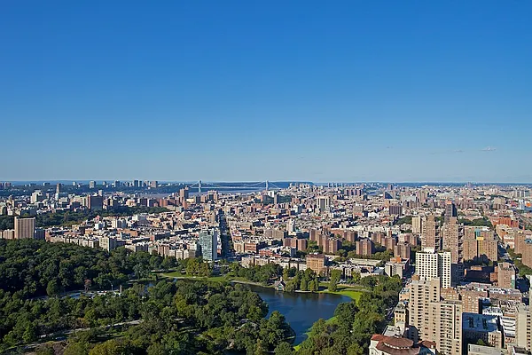 Rented by Related Rentals | media 28