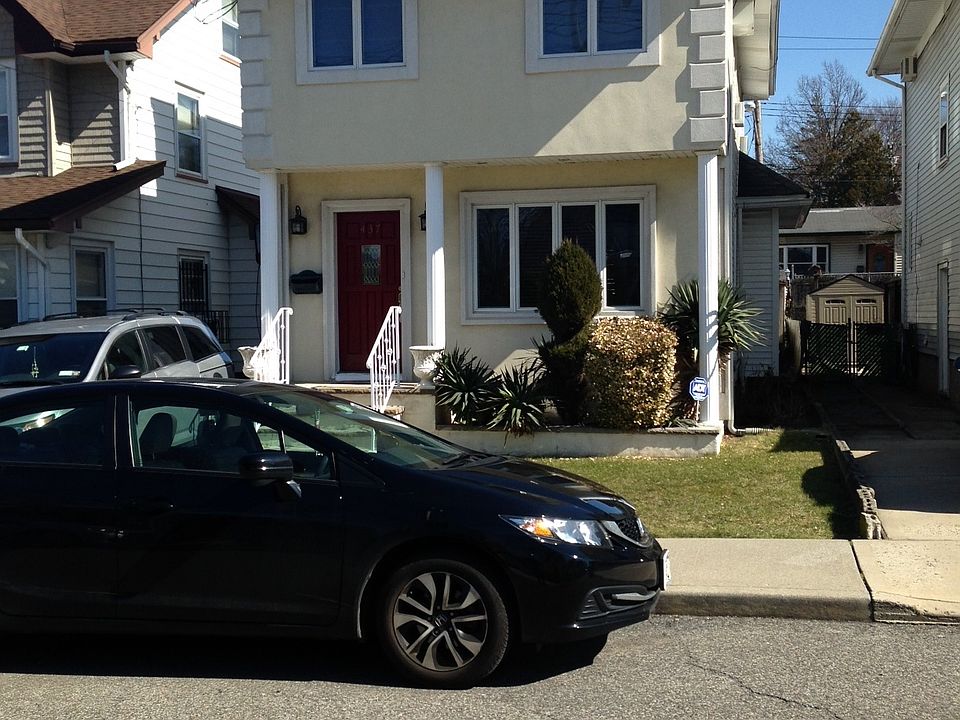 1st image of 437 Pelton Ave