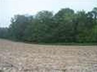 30900 Lake Rd, Guttenberg, IA 52052