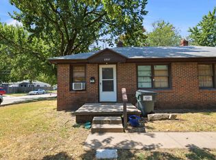 2555 S Ellis Ave, Wichita, KS 67216