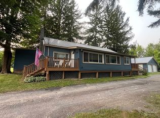 226 Sagendorf Corners Rd, Howes Cave, NY 12092