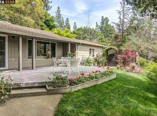 49 Scenic Dr, Orinda, CA 94563