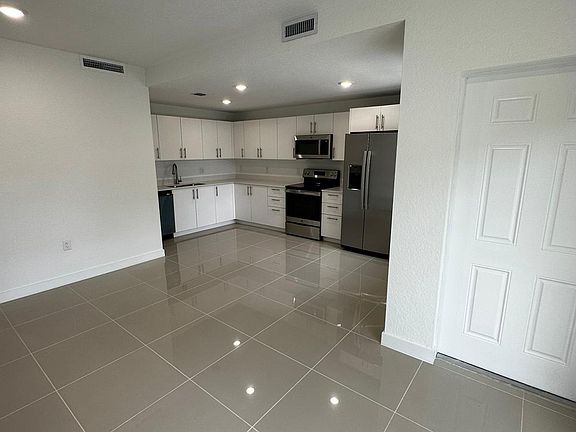 4th image of 25778 SW 143rd Ct #257-A