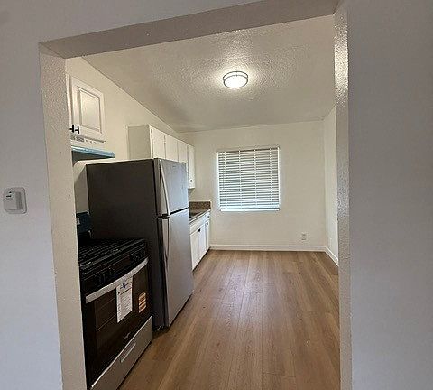 2nd image of 11112 S Normandie Ave APT 6